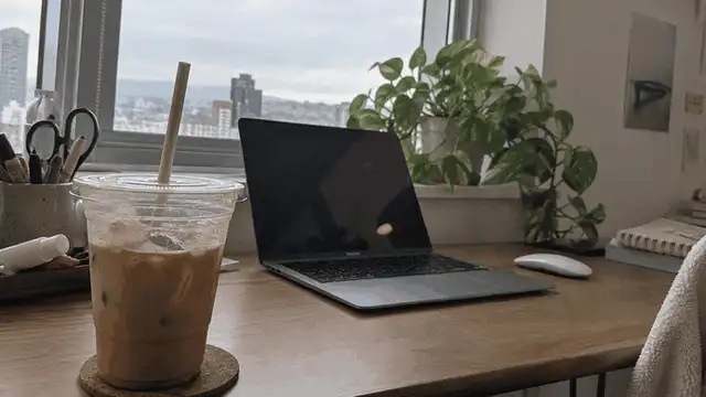 엔터사 회사소개서, 투자 미팅 자료로 바꾼 전략?